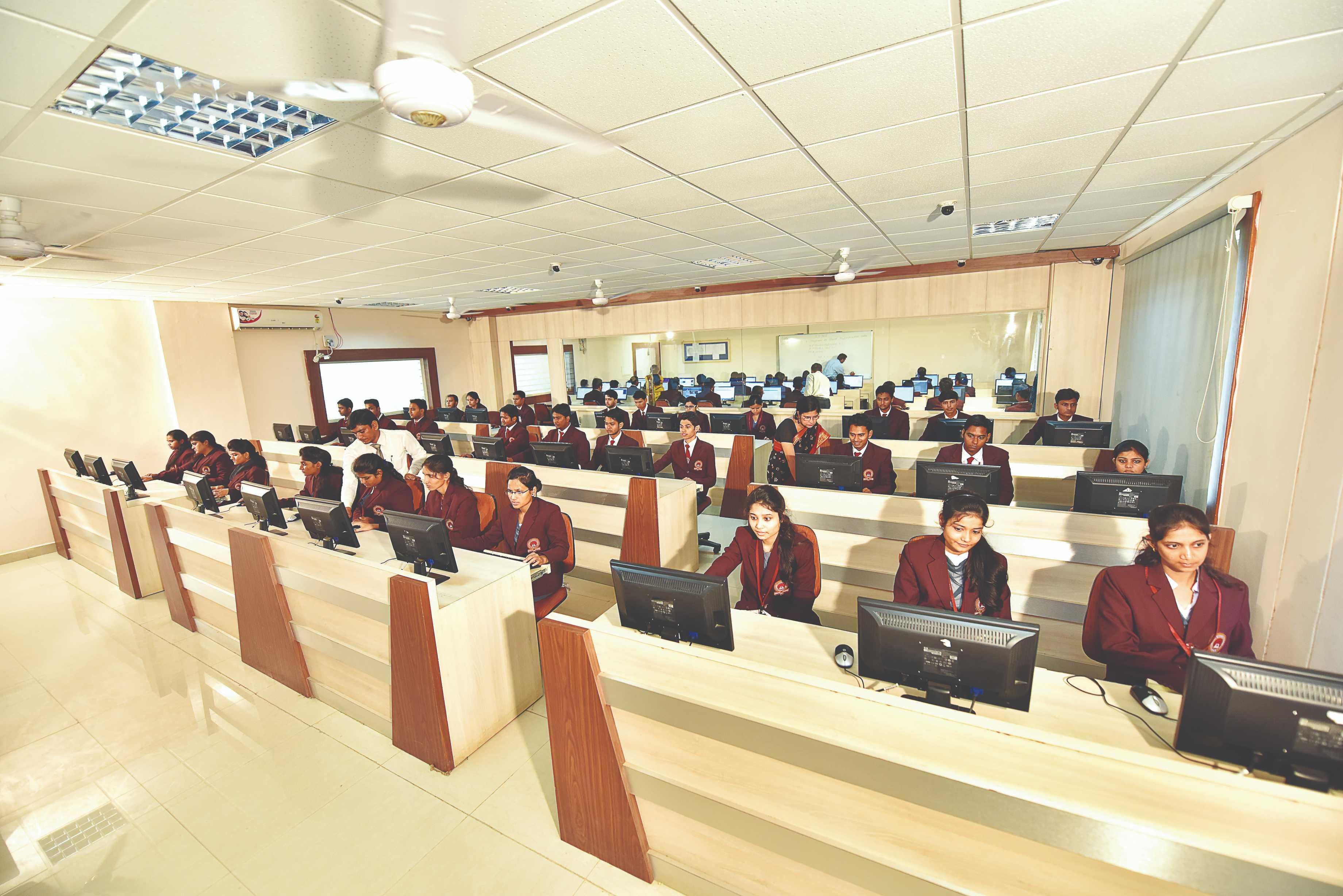 Technocrats Institute of Technology and Science Bhopal Labs photo 3